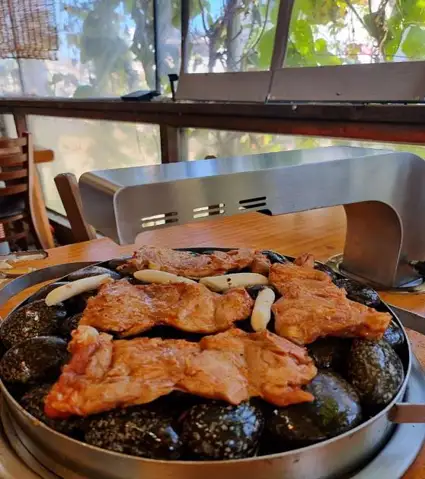 가평맛집삼삼조약돌숯불닭갈비 본점